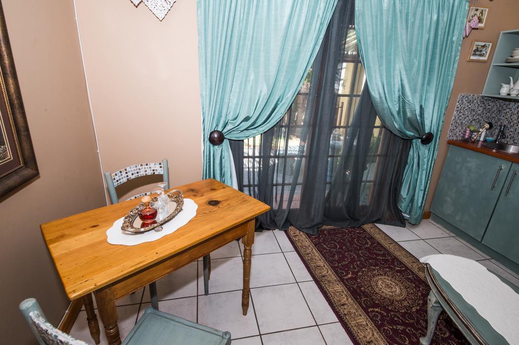 Tarentaalrand Guesthouse Upington Exterior foto